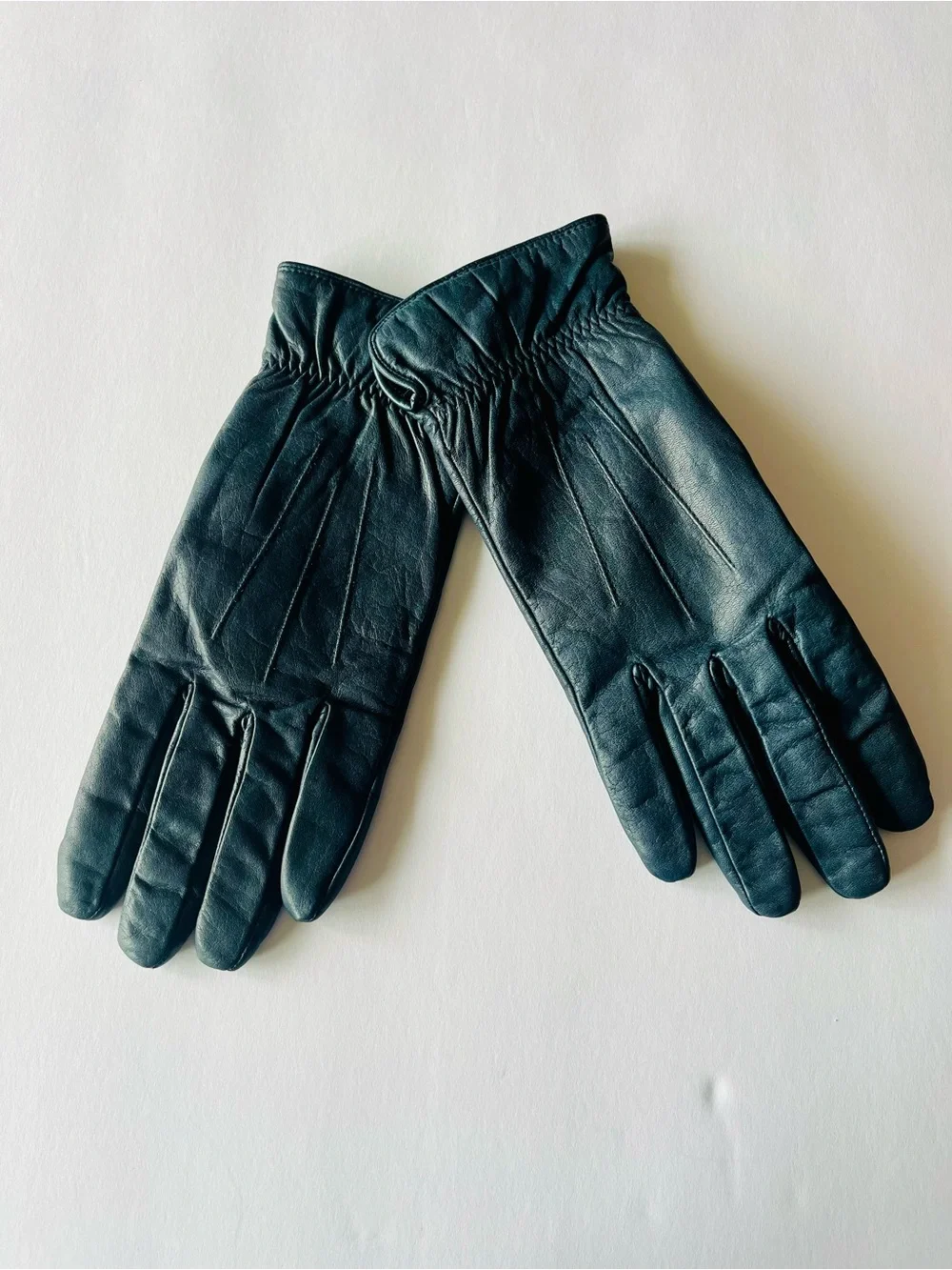 Isotoner Navy Blue Leather Gloves Women's Size 8 Fleece Lined Winter Warm Fall